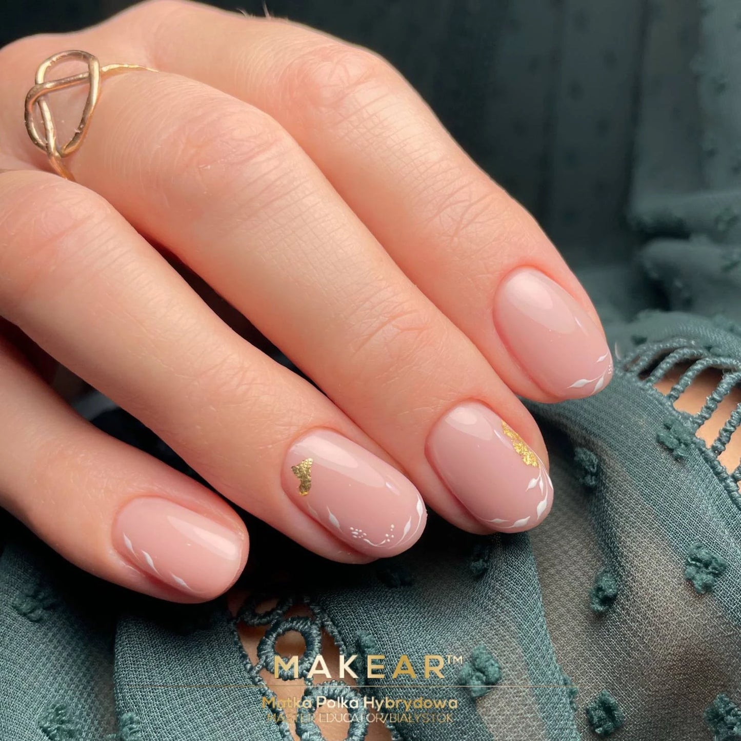 Rubber Base Nude NRB06 Smoky Beige