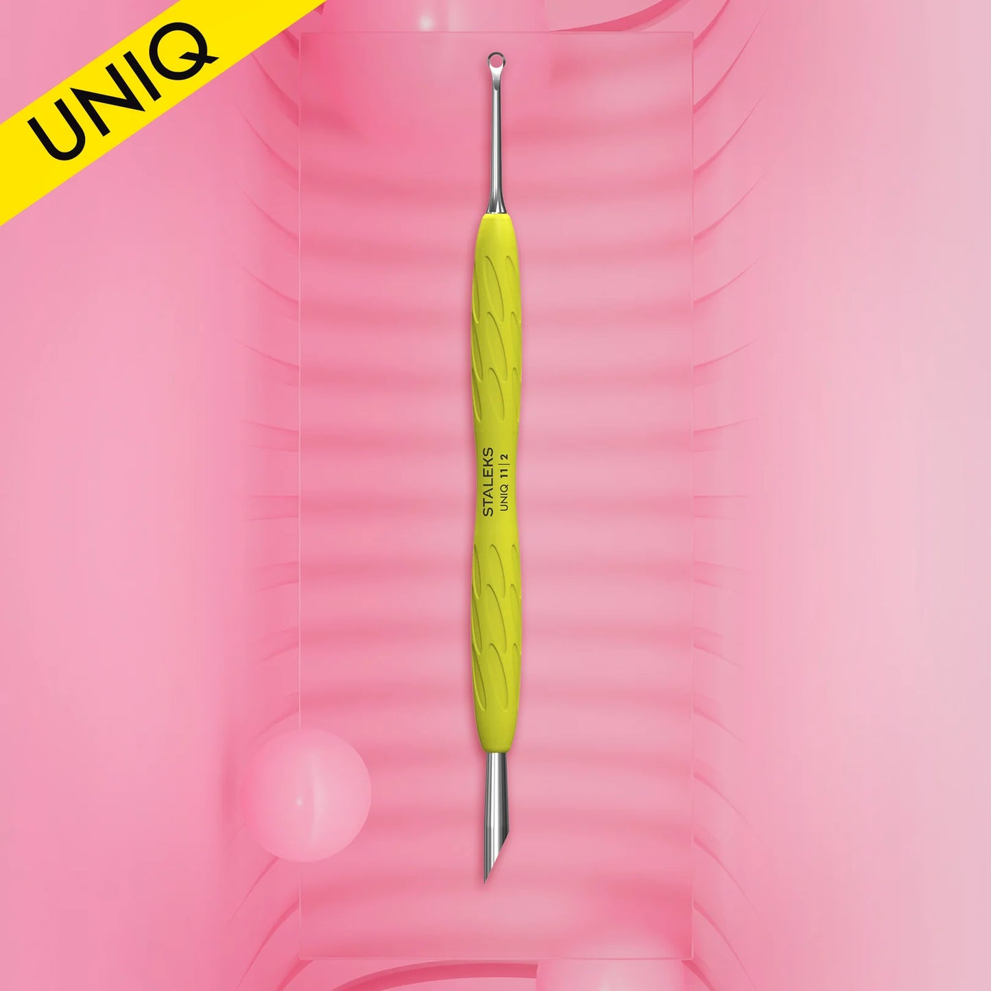 Pousse-cuticules Gummy avec poignée en silicone UNIQ 11 TYPE 2