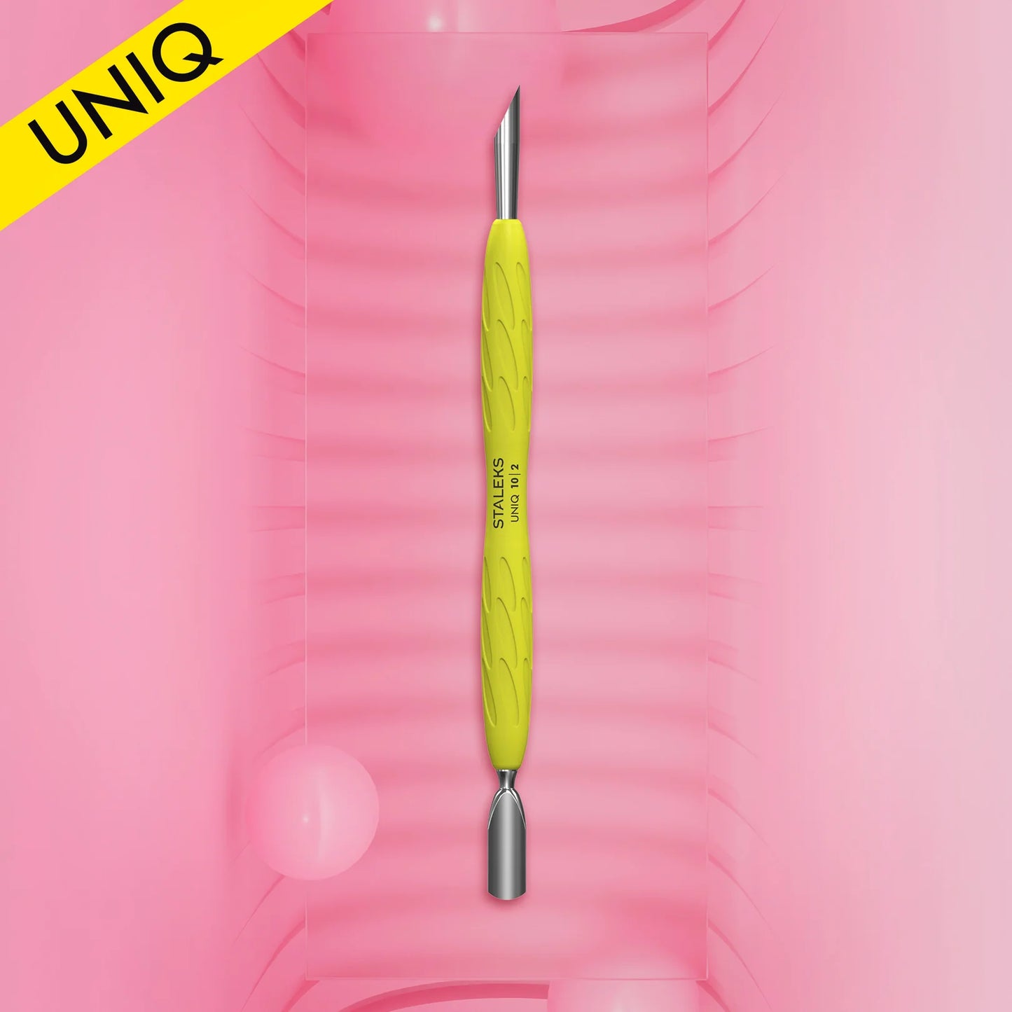 Pousse-cuticules Gummy avec poignée en silicone UNIQ 10 TYPE 2